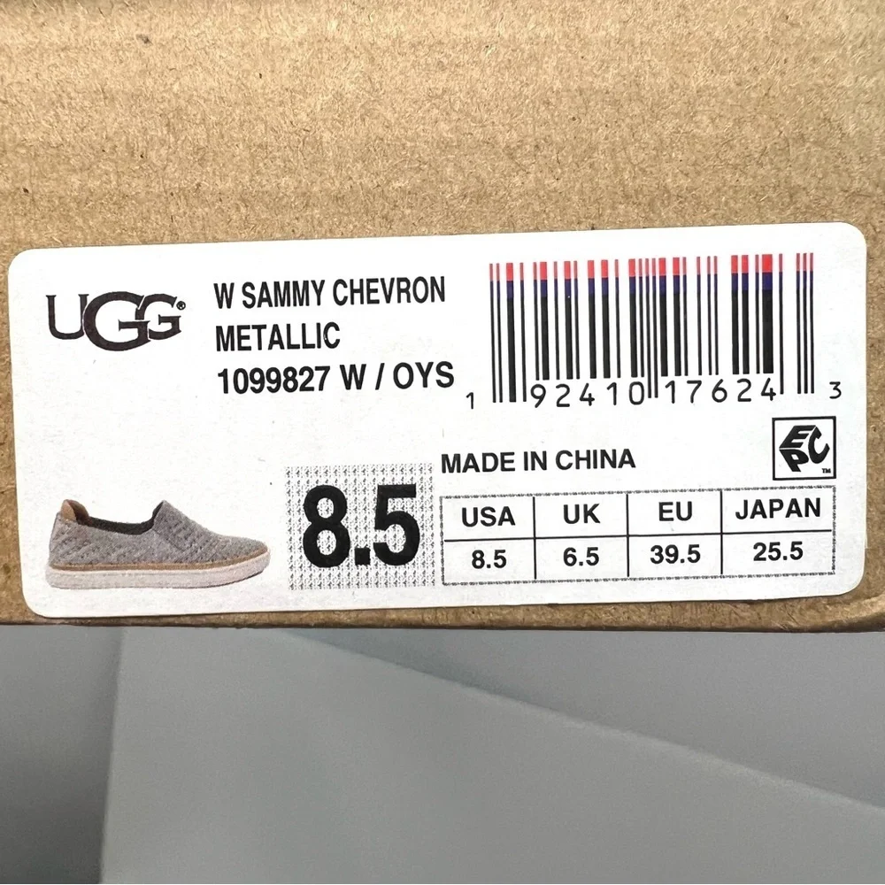UGG Sammy Silver Metallic Chevron Slip-On Comfort Sneakers Shoes Women’s 8.5 - Picture 15 of 16